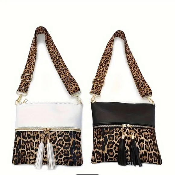 NWOT Absolutely perfect Crossbody/shoulder bag leopard with tassel detail black - Picture 3 of 6